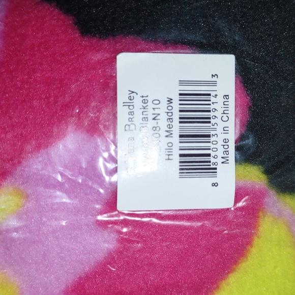 VERA BRADLEY Throw Blanket - Hilo Meadow - Picture 7 of 7